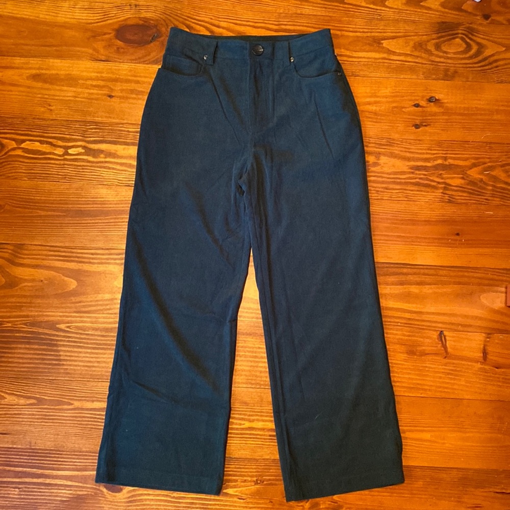 NWT, 7 For All Mankind, high-rise cropped corduroy pant, XS